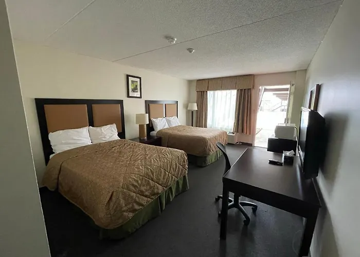 6032 Persepolis Inn